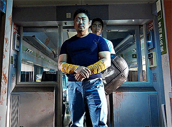 Train to Busan bản Mỹ lộ cái tên chính thức nghe đã thấy dở, netizen lao vào chỉ trích thậm tệ vì một lý do! - Hình 11