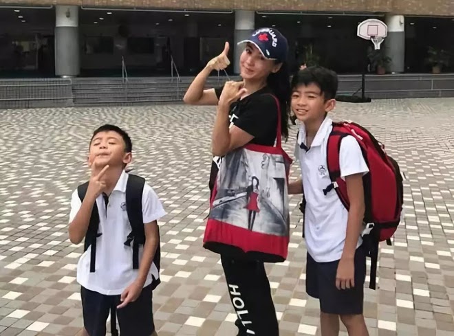 Trương Bá Chi đột ngột thay đổi thái độ khi quý tử gọi điện nói nhớ Tạ Đình Phong? - Hình 1