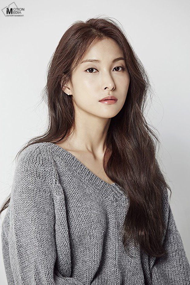 Park Gyuri - Sao nhí Dae Jang Geum lột xác thành nữ thần Kpop, bị bạn trai tài phiệt cắm sừng - Hình 2