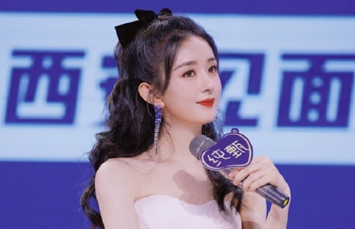 Triệu Lệ Dĩnh đụng hàng Địch Lệ Nhiệt Ba ở tạo hình dị vực, nhan sắc ra sao mà gây bão? - Hình 4
