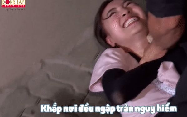 Lan Ngọc bị Kim Jong Kook nhấc bổng, biểu cảm bất lực nhưng... đầy mãn nguyện! - Hình 1