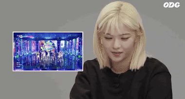 1 vũ đạo của TWICE khó đến mức nhảy xong là chẳng đi nổi, vậy mà Jeongyeon vỡ đĩa đệm cổ vẫn biểu diễn ngon lành - Hình 2