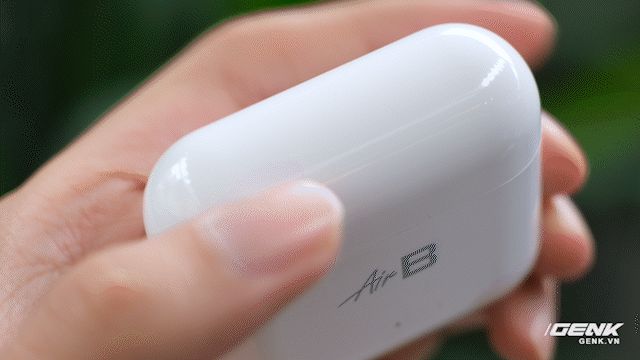 Thấy bản lề sợi dây của AirB quá độc đáo, tôi đã chế một cái tương tự cho AirPods Pro như thế nào? - Hình 1