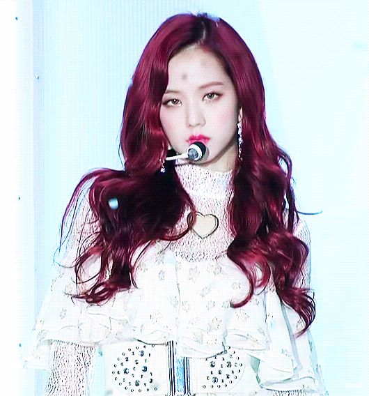 Hành trình visual của Jisoo (BLACKPINK): Thời nào cũng đẹp nhưng 1 đường nét đã thay đổi, fan có nhận ra? - Hình 3