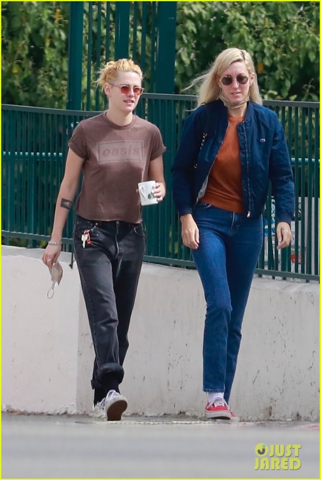 Kristen Stewart thông báo sắp kết hôn với bạn gái đồng giới - Hình 2