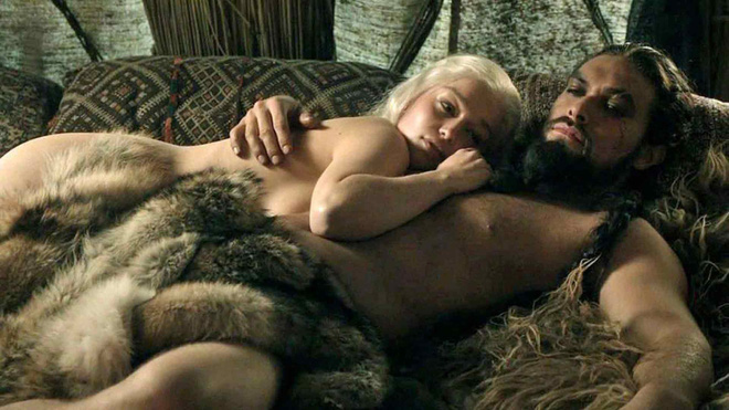 Sao nữ Game of Thrones hé lộ hậu trường cảnh nóng quá thiếu chuyên nghiệp: Đạo diễn đòi hỏi như yêu râu xanh nghe phát bực! - Hình 1