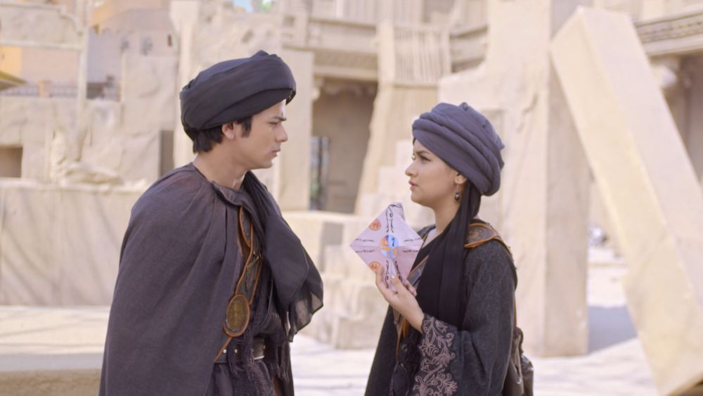 Diễn viên Aladdin và cây đèn thần dính tin đồn phim giả tình thật - Hình 4