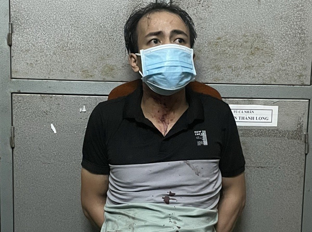 Mâu thuẫn tình cảm, nam thanh niên dùng dao sát hại bạn gái, hành động sau đó gây chú ý - Hình 3