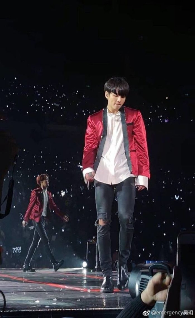 Ảnh chụp cậu út Jungkook BTS bằng điện thoại đốn tim ARMY - Hình 10