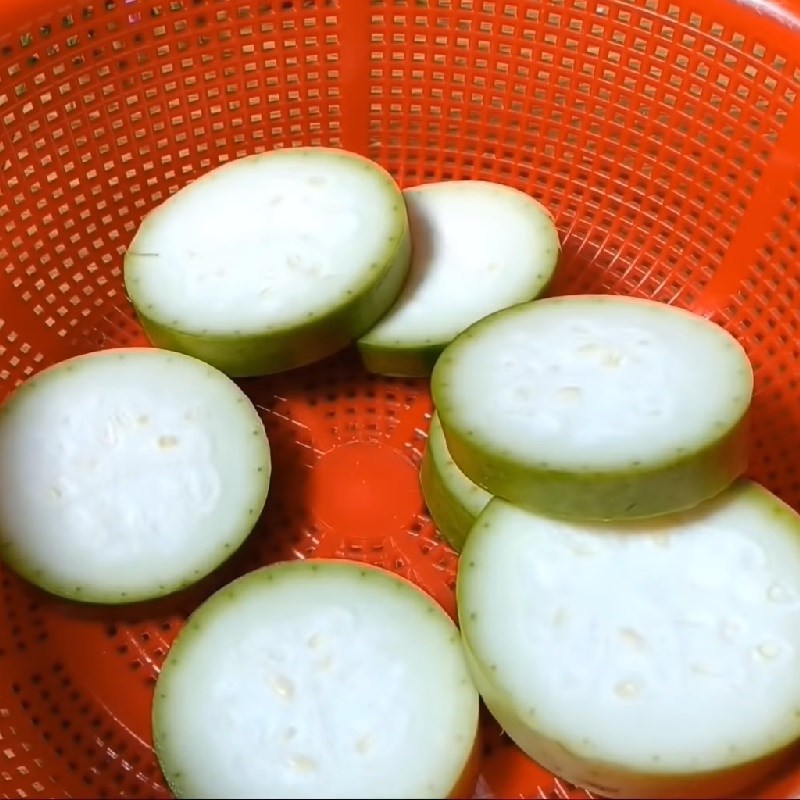 Cách làm bầu kho chay với tiêu, đậu hũ và nấm rơm ngon, đậm vị đơn giản - Hình 4