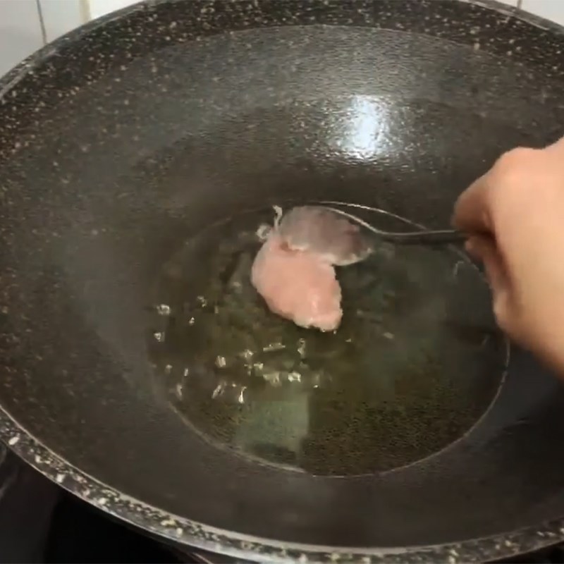 Cách làm chả cá thác lác kho đậm vị, đưa cơm đơn giản tại nhà - Hình 5