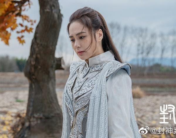 Chung Hân Đồng phanh phui quan hệ thật với bố mẹ chồng cũ lẫn lý do gia đình tan vỡ - Hình 3