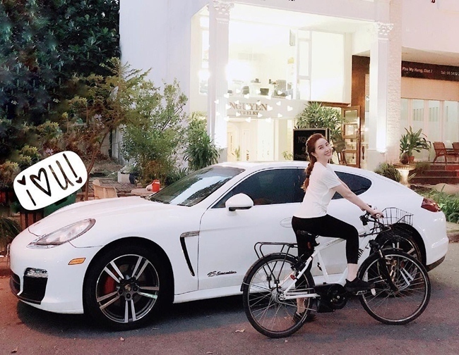 Có bố mẹ giàu khủng, con trai Bảo Thy đích thị sinh ngay vạch đích - Hình 3