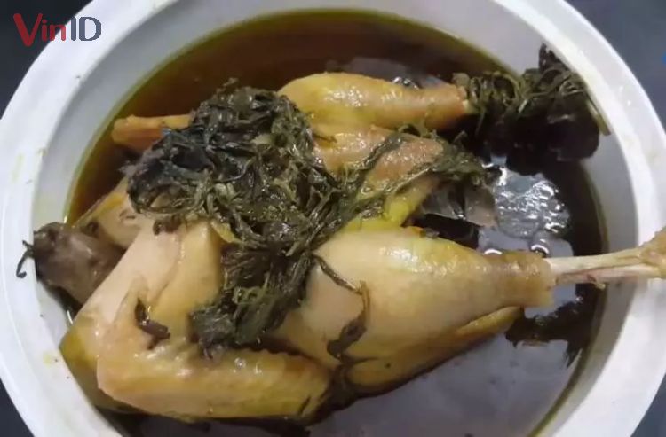 Công thức làm gà hầm ngải cứu thơm ngon, bổ dưỡng ngay tại nhà - Hình 4