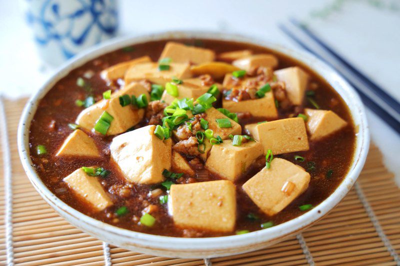 Đậu sốt thịt băm kiểu này vừa ngon lại rẻ tiền, cơm ăn 3-4 bát vẫn thấy thèm - Hình 8