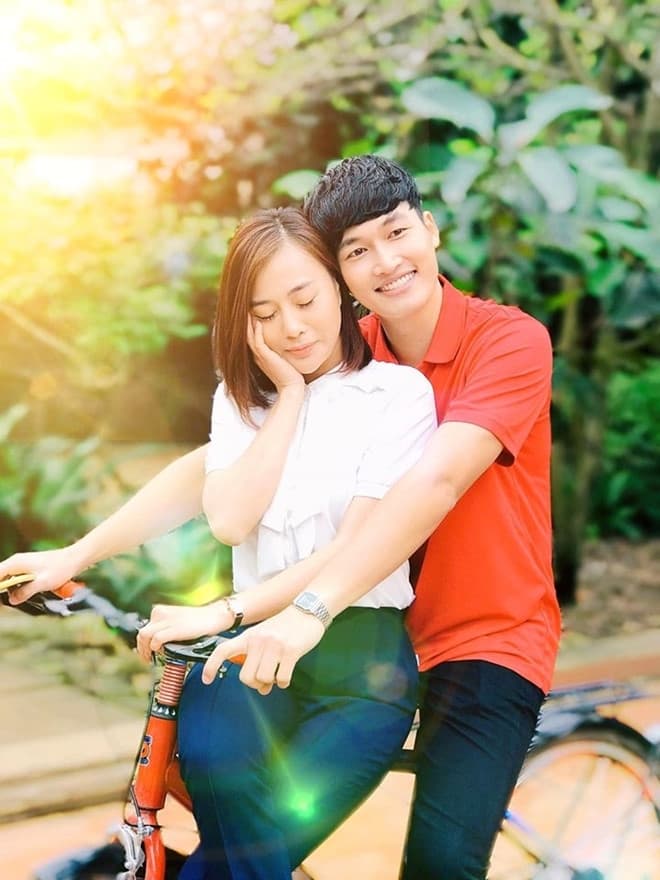Đình Tú - Chàng phi công số hưởng cả trong phim lẫn ngoài đời, ngoài Huyền Lizzie còn có ai? - Hình 12