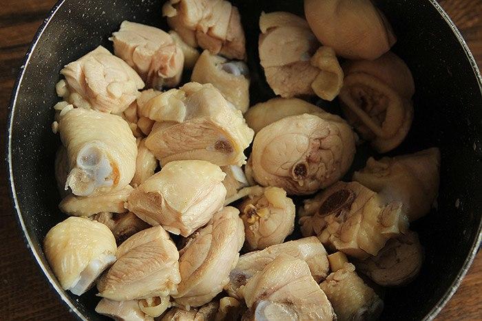 Gà om nước tương, húng quế đậm đà trôi cơm, vợ nấu nồi đầy cũng hết - Hình 3