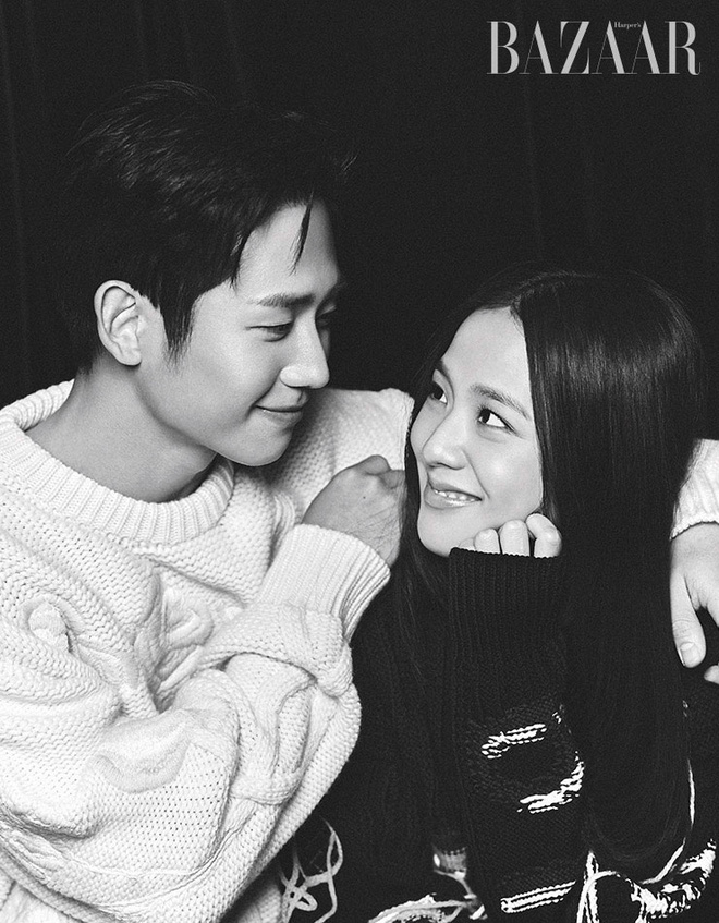 Jisoo đẹp xỉu ở hậu trường tạp chí với Jung Hae In: Biến mọi khung hình thành A-cut, lộ cả cơ bụng số 11 căng đét - Hình 15