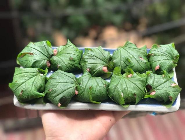 Lạ kì mâm cơm toàn món thân quen lại khiến hội chị em chia làm 2 phe: Người nghiền ăn bao nhiêu cũng không đủ, người thì nhất định không chịu ăn - Hình 4