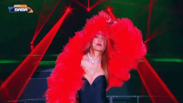 MAMA không BTS, không TWICE nhưng may quá vẫn còn nữ hoàng sexy Lee Hyori: Sân khấu cháy nhất là đây chứ đâu! - Hình 2