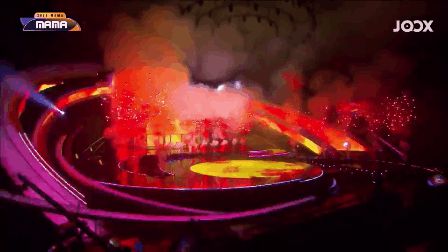Nổi da gà với màn comeback của Wanna One sau 3 năm tan rã, 1 bài hát được làm mới hoàn toàn gây bất ngờ - Hình 4