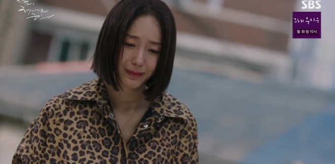 Song Hye Kyo khóc cạn nước mắt vì bị mẹ ép chia tay trai trẻ, lần này toang thật ở tập 10 Now, We Are Breaking Up? - Hình 8