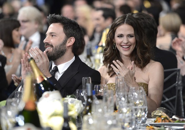 Batman Ben Affleck bị chửi sấp mặt vì bôi xấu Jennifer Garner nhưng lại đội Jennifer Lopez lên đầu - Hình 1
