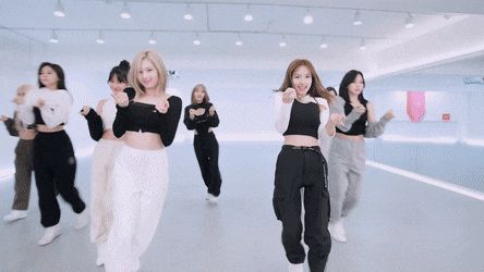 Cùng khoe vũ đạo trong 1 khung hình: TWICE, BLACKPINK, aespa hay ITZY mới là girlgroup nhảy đỉnh nhất? - Hình 7