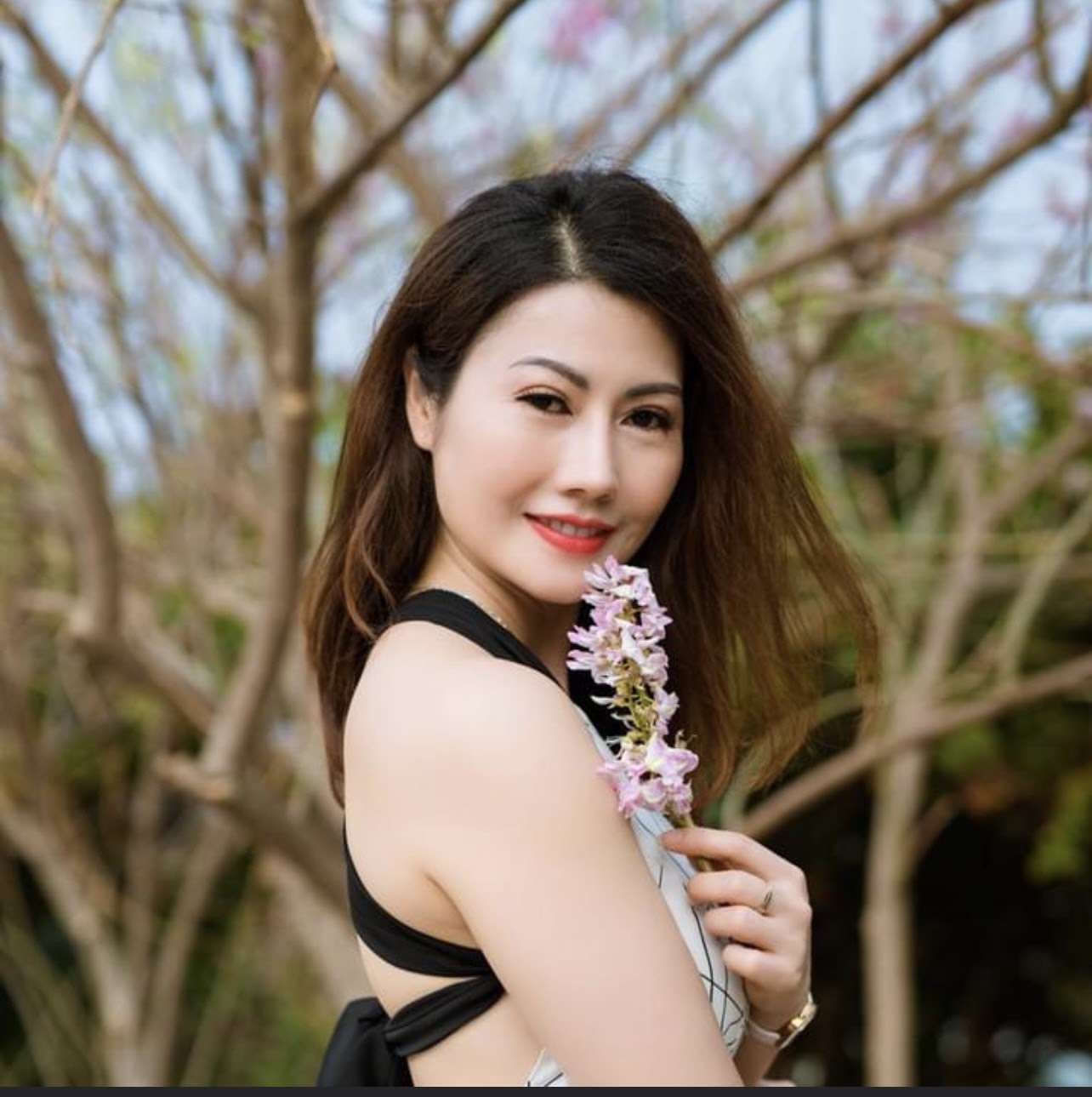 U50 dự thi Hoa hậu Doanh nhân Việt Nam gây bất ngờ với thân hình bốc lửa - Hình 1