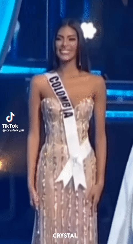 Á hậu Miss Universe 2021 bị đối thủ giẫm váy: Là vô tình hay bị chơi xấu? - Hình 2