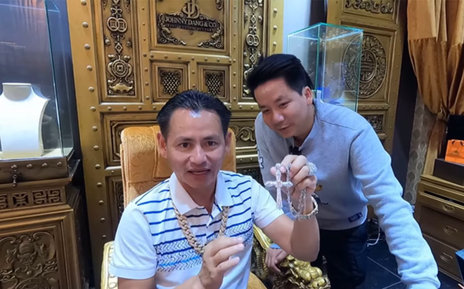 Vương Phạm xém toang khi đầu tư tiền ảo, bạn gái tin đồn của Khoa Pug nhắn nhủ Johnny Đặng hậu drama - Hình 1