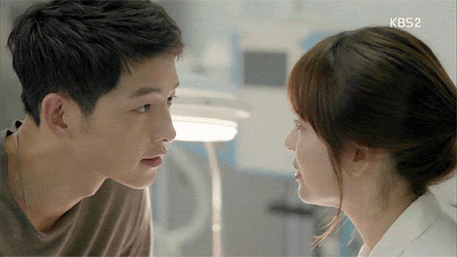Loạt siêu phẩm Hàn nằm gai nếm mật trước khi thành hit: Hậu Duệ Mặt Trời từng bị nhiều sao quay lưng, Snowdrop có vượt qua sóng gió? - Hình 12