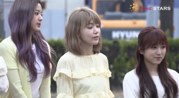Jang Wonyoung (IVE) bị đào lại phốt xô đẩy thô lỗ thành viên IZ*ONE, biểu cảm khó ở gây tranh cãi - Hình 4