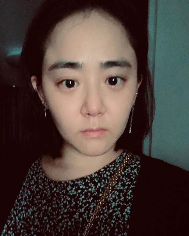Moon Geun Young xuất hiện với gương mặt nhợt nhàn, đầy nếp nhăn như U50 khiến netizen sốc nặng - Hình 1
