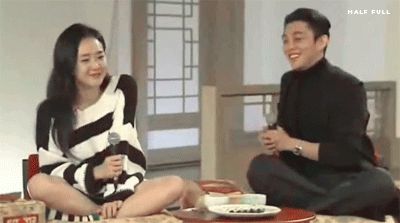 Yoo Ah In có cả dàn bạn gái tin đồn trước khi hẹn hò đồng giới: Song Hye Kyo nhiều hint nhất, có người âm thầm tận 15 năm? - Hình 16