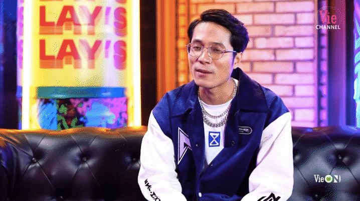 Netizen phát hiện Binz mặc áo Châu Bùi đi dạy học trò tại Rap Việt? - Hình 4