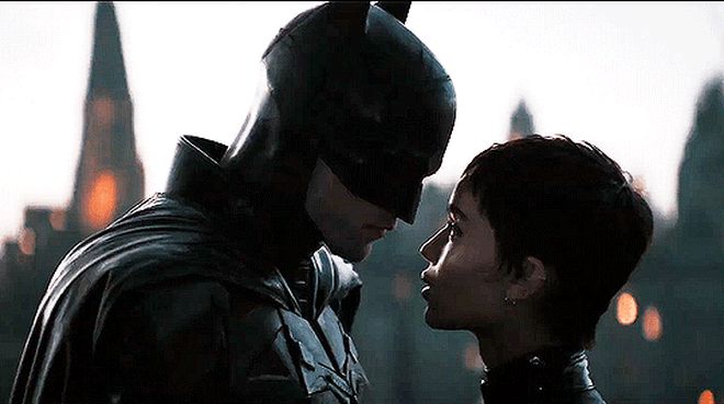 Robert Pattinson già chát trong trailer The Batman nhưng vẫn bùng nổ phản ứng hóa học bên mỹ nhân bốc lửa, kèo này ăn đứt Twilight! - Hình 8