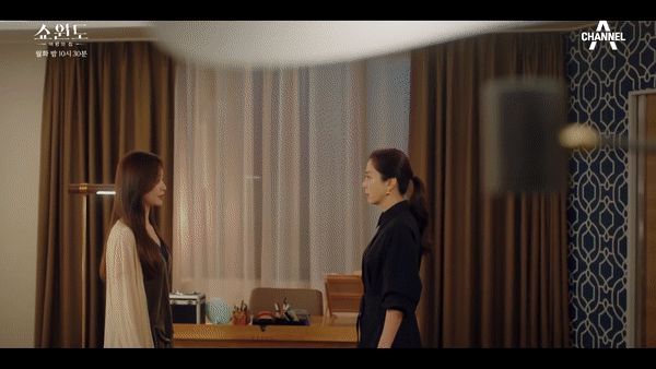 Show Window: The Queens House tập 9: Jeon So Min phản bội Song Yoon Ah, bỏ lỡ cơ hội giậ.t chồn.g của đàn chị? - Hình 6