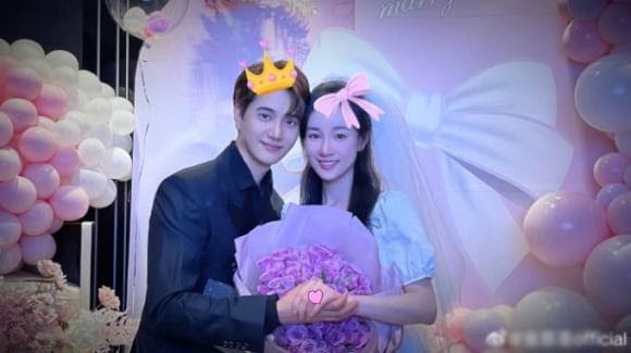 Trương Mông - Thần tiên tỷ tỷ giật bồ, ăn tạp nhất Cbiz được bạn trai Hàn cầu hôn - Hình 1