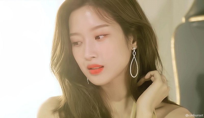 Công bố 10 nữ diễn viên đẹp nhất Kbiz, nhưng sao cứ kỳ kỳ: 2 sao nhí giành giật top 1, Suzy - Park Shin Hye thua đau loạt cái tên kém nổi - Hình 21