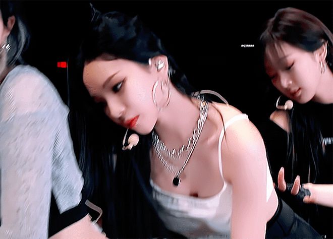 Nghe nói dạo này chị em mê 5 mỹ nhân này: Jennie - Han So Hee thành icon nhan sắc mới, đôi nữ dancer và YouTuber đổi đời vì... đẹp quá trời - Hình 18