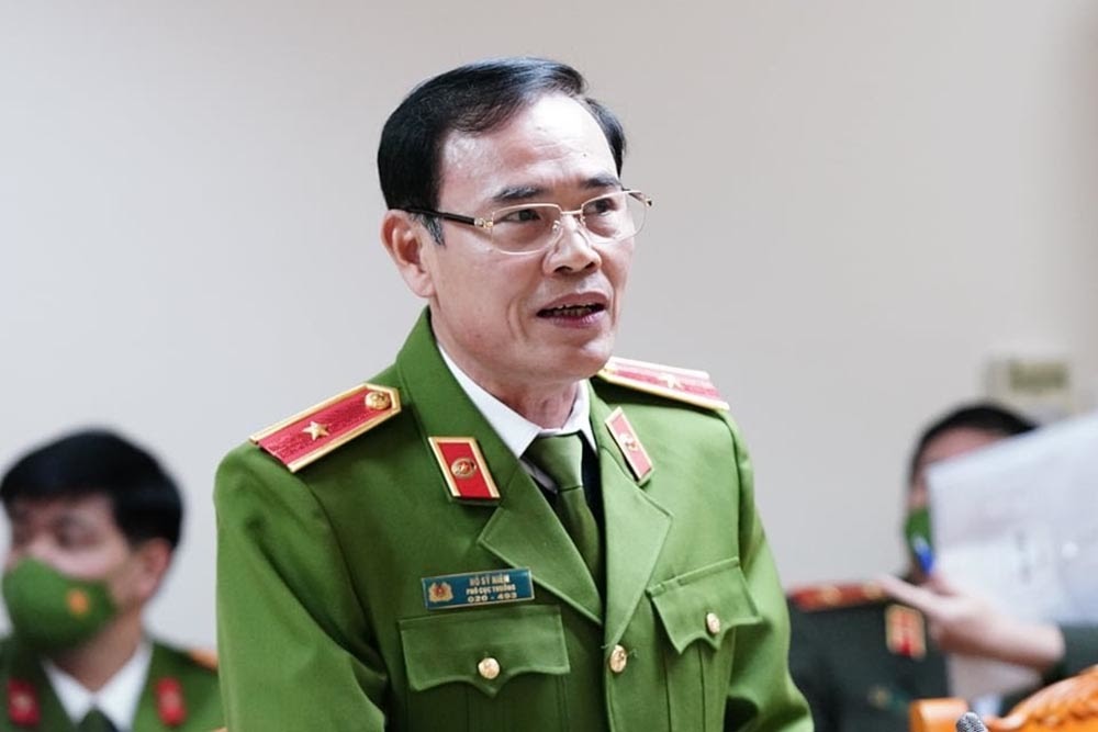 Thủy Tiên hớn hở đi chơi, Công Vinh vô tình hé lộ nguồn tiền bí mật giúp bà xã làm từ thiện - Hình 2