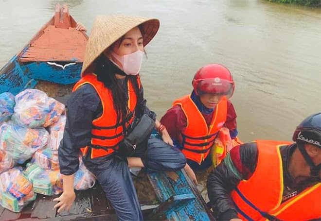 Thủy Tiên hớn hở đi chơi, Công Vinh vô tình hé lộ nguồn tiền bí mật giúp bà xã làm từ thiện - Hình 3
