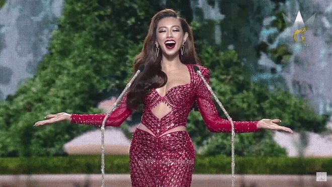 Hóa ra Thùy Tiên có chiến thuật tóc tai hết, lại còn giống Miss Universe 2018 từng được HHen Niê khen là bạn hiểu rồi đó - Hình 6