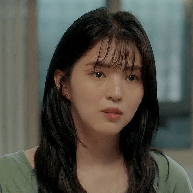 Hội người đẹp diễn dở của phim Hàn 2021: Song Hye Kyo bị chê hết thời, Han So Hee có đóng cảnh nóng cũng mãi đơ - Hình 7