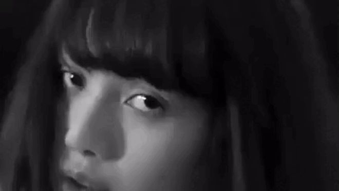 Lisa (BLACKPINK) lần đầu lộ diện sau khi khỏi COVID-19, đích thân thông báo tình trạng hiện tại - Hình 7