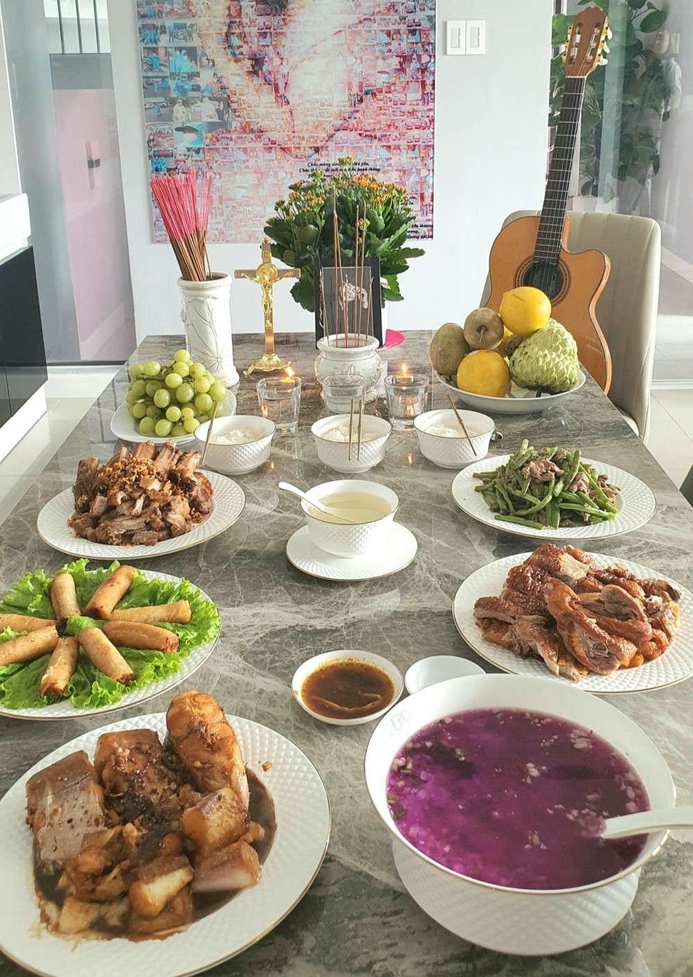 Việt Hương tổ chức lễ giỗ đầu cho Chí Tài, nấu toàn món đúng sở thích - Hình 2