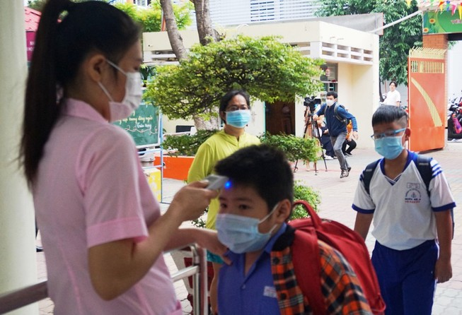 TP.HCM: Học sinh bắt đầu nghỉ học từ ngày mai 2/2 để phòng Covid-19 - Hình 2