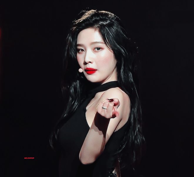 Joy (Red Velvet) bùng nổ sức hút khi chuyển từ style dễ thương sang hệ quyến rũ - Hình 10