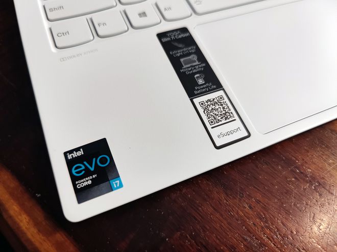 Lenovo Yoga Slim 7 Carbon - Mỏng gọn và mạnh với Intel Evo - Hình 18